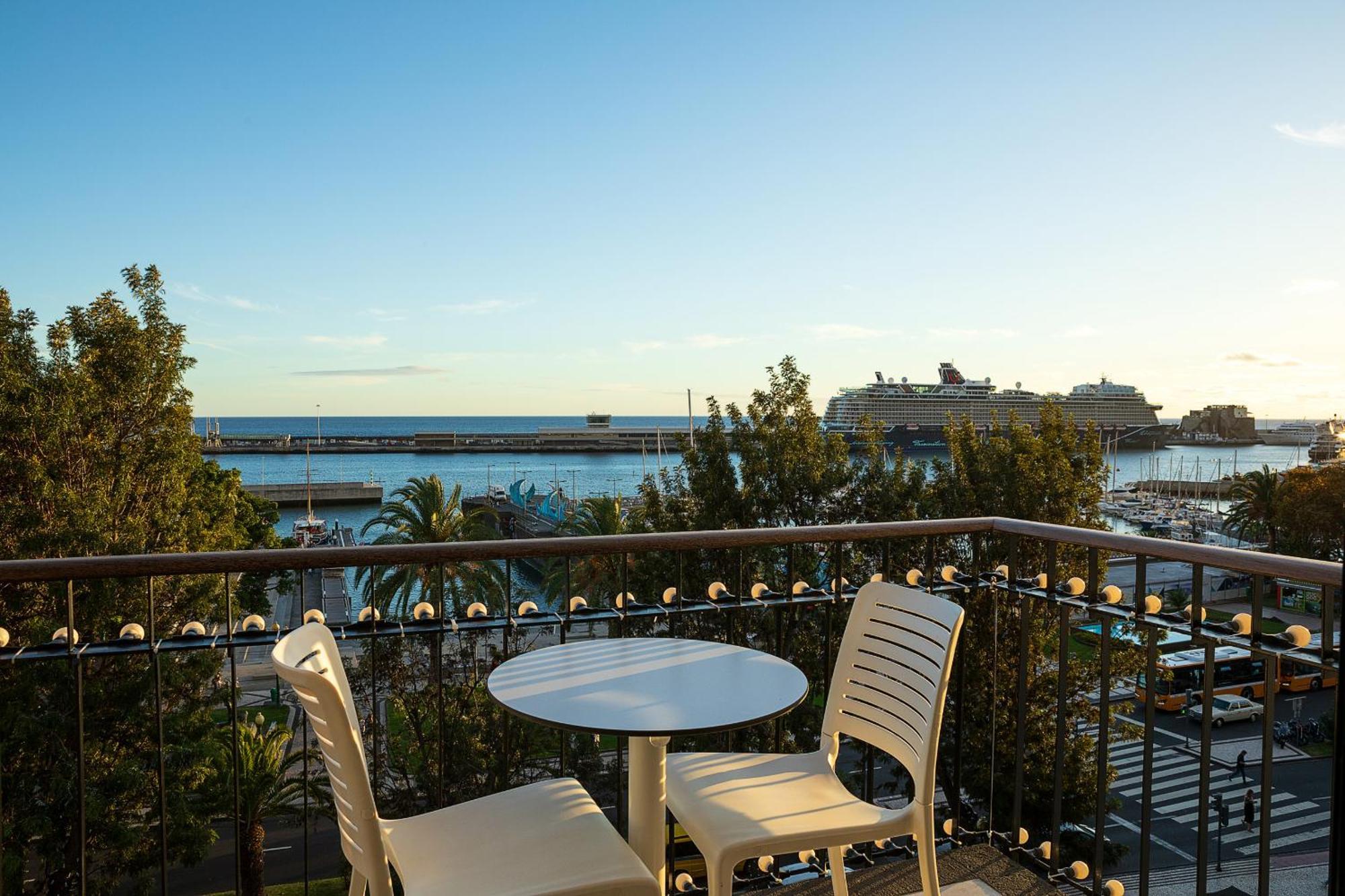 King David Suites By Madeira Sun Travel Фуншал Экстерьер фото