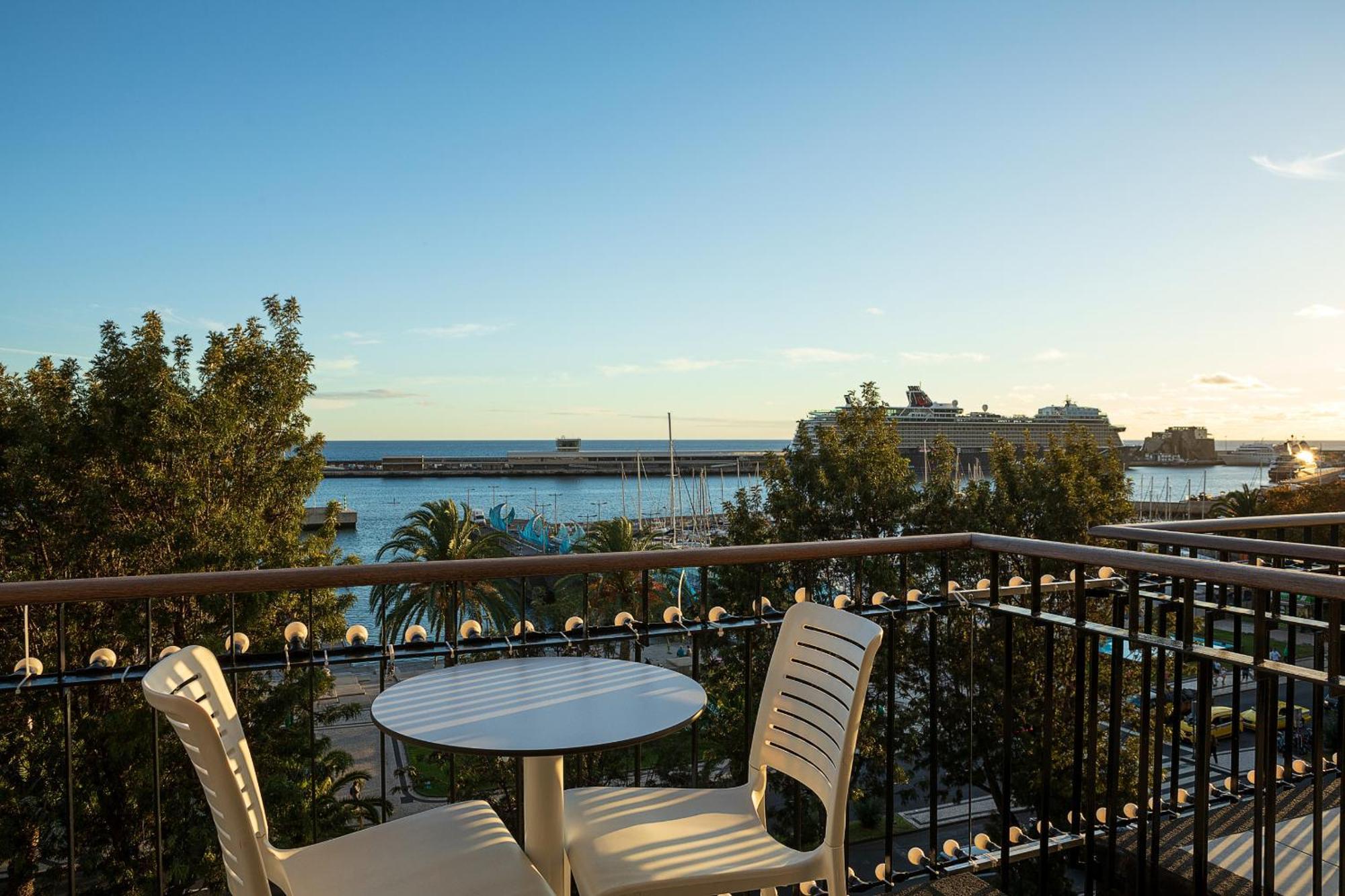 King David Suites By Madeira Sun Travel Фуншал Экстерьер фото