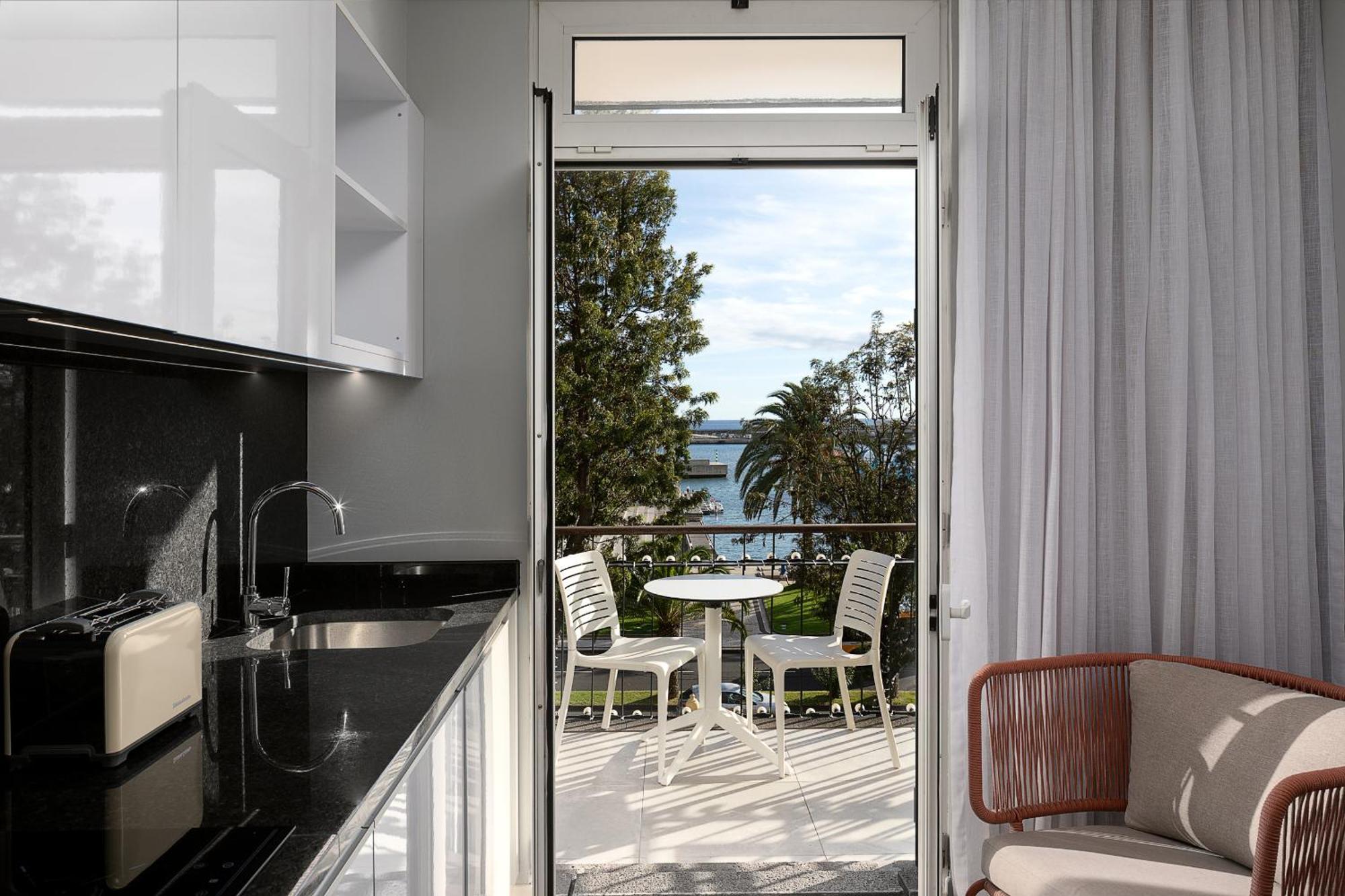 King David Suites By Madeira Sun Travel Фуншал Экстерьер фото